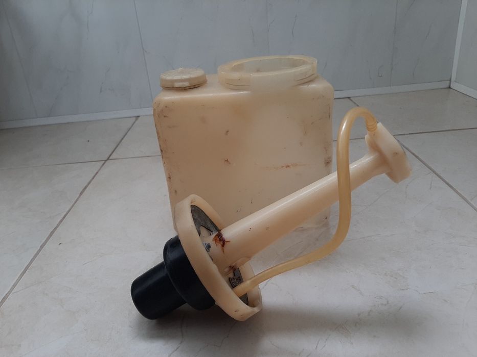 Бачок для омывателя