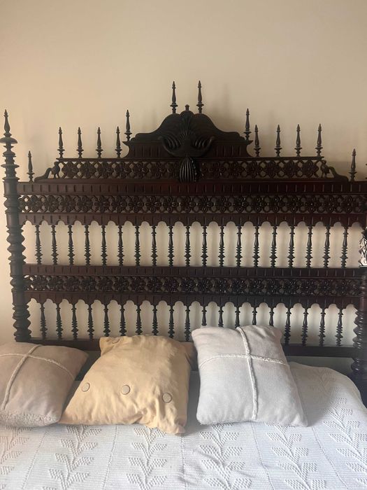 Cama Antiga em bom estado