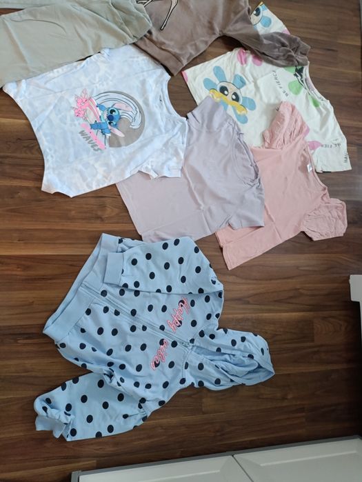 Zestaw ubrań 134/140