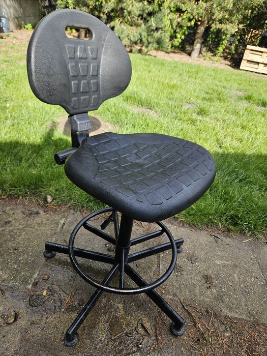 Fotel obrotowy, regulowany