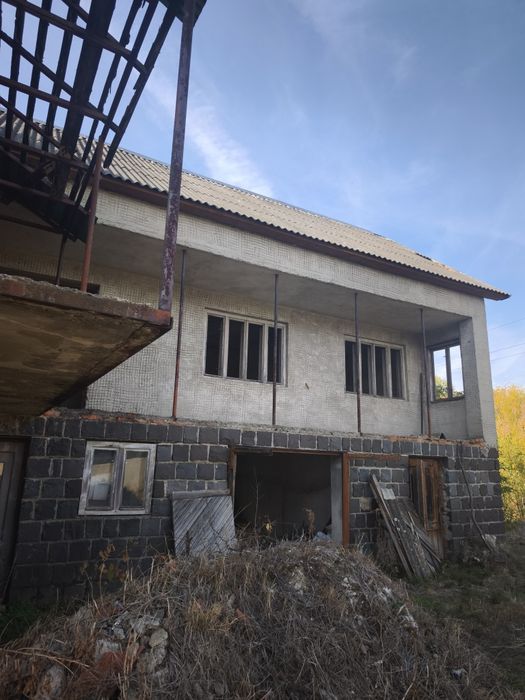 Продається будинок у селі Серне Закрпаский обл