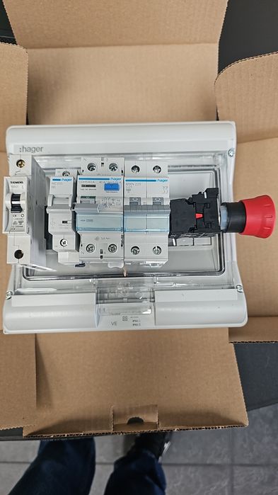 Eletricista baixa tensão