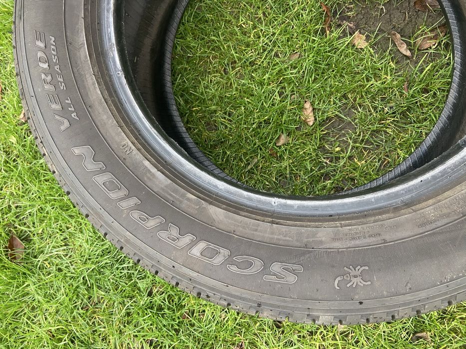 Pirelli scorpion 255/55r18 wielosezon w super stanie