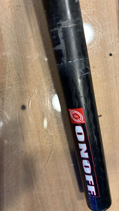 Guiador carbono antigo