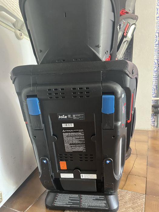 Duas Cadeirinhas Auto Joie evolutivas