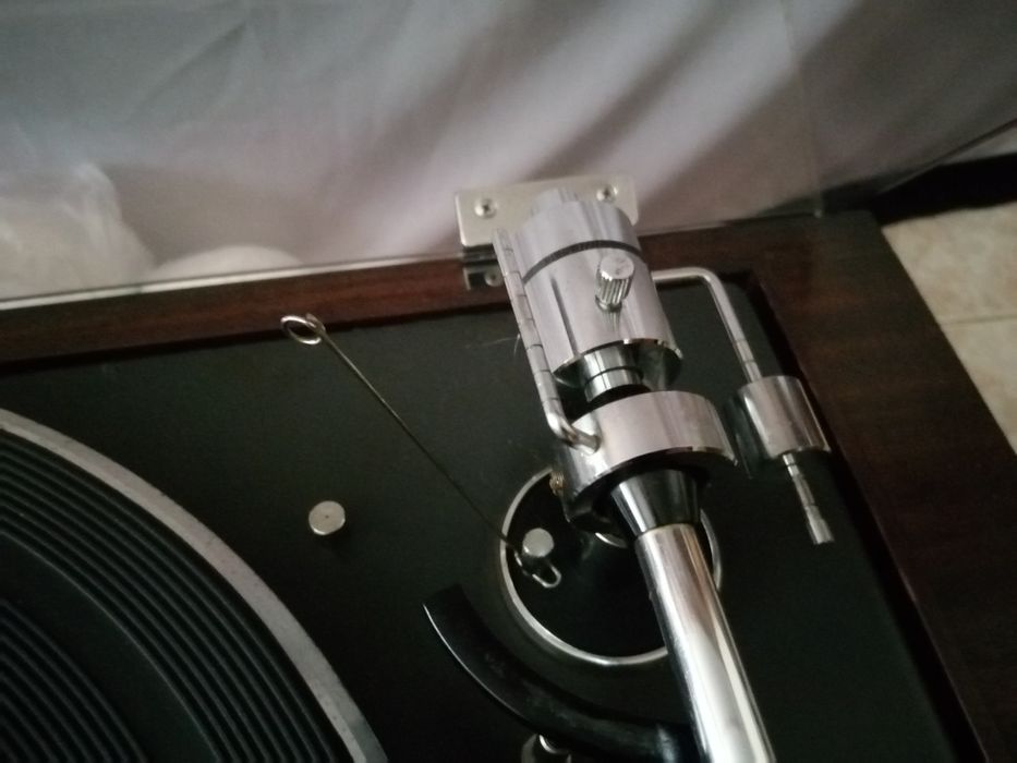 Gira discos vintage National SF 175