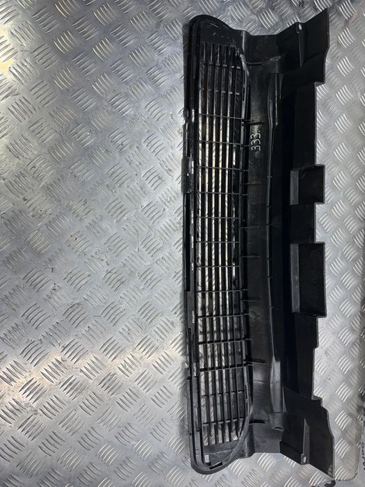 Решетка переднего бампера центральная mercedes a-class w169 1698850023