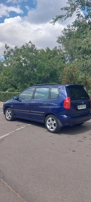 Mitsubishi space star 2003