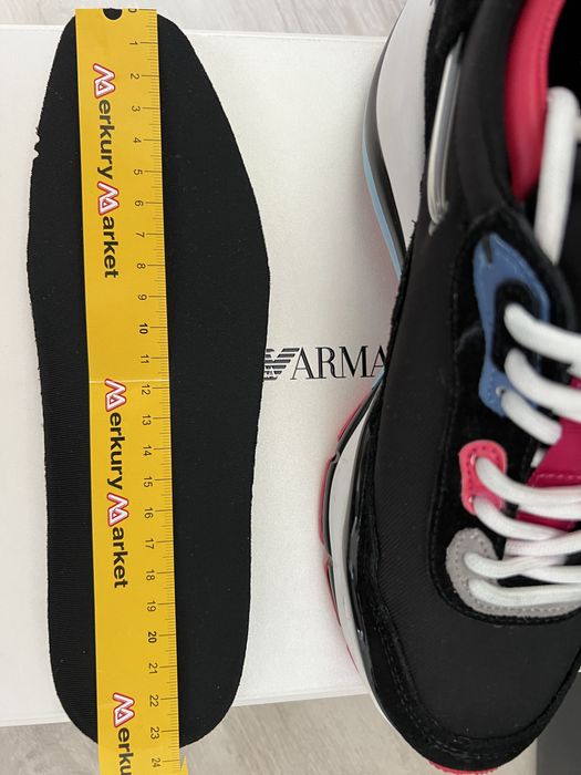 ЗНИЖКИ!! Emporio Armani жіночі кросівки. Оригінал. 37.