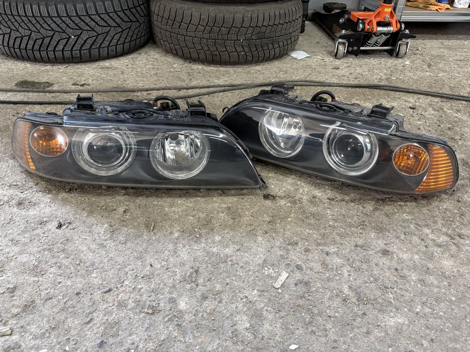Lampy przód BMW E39 Lift Xenon komplet