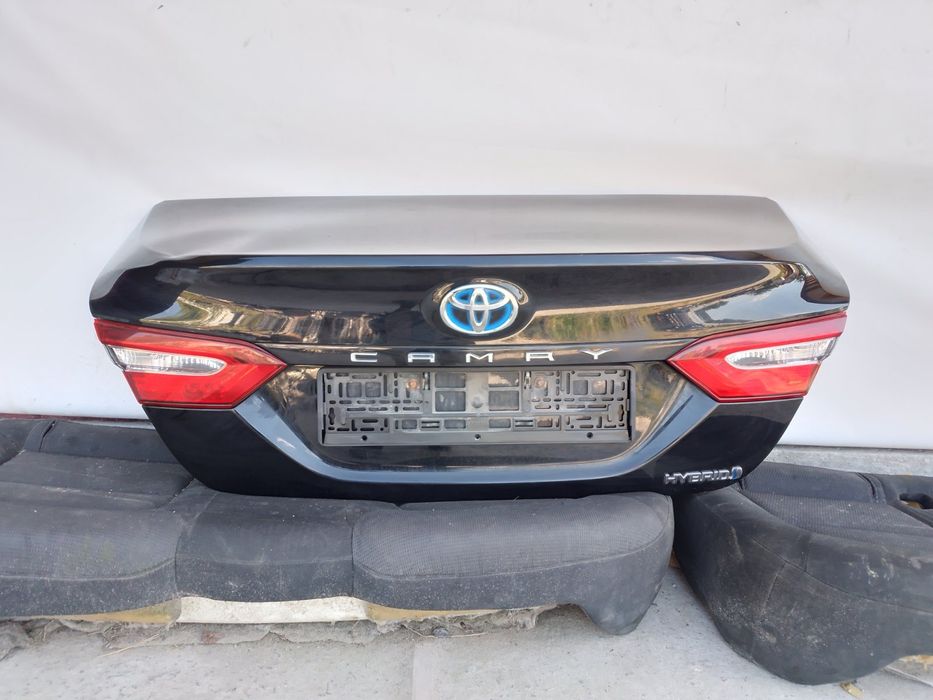 Кришка багажника Toyota Camry 70 Тойота камрі 17-24 р колір фарби 218