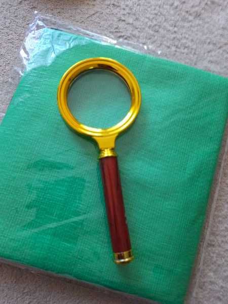 Szkło powiększające lupa- średnica 60 mm.