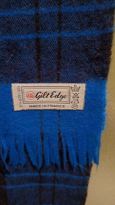 GiltEdge  Made in France  Delikatny szal akrylowy, 132 x 28 cm