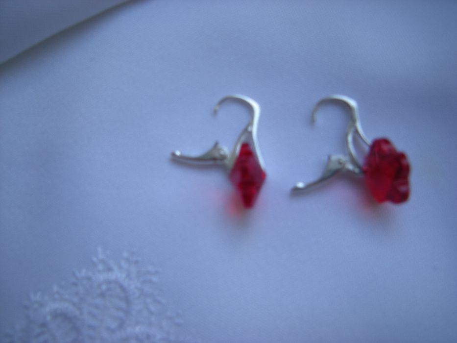 kolczyki 2.5cm czerwone kwiatuszki 12mm Swarovski