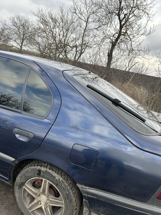 Нассан примера п10