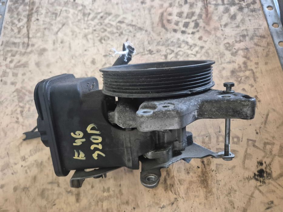 Pompa wspomagania  Bmw e46 lift 320d