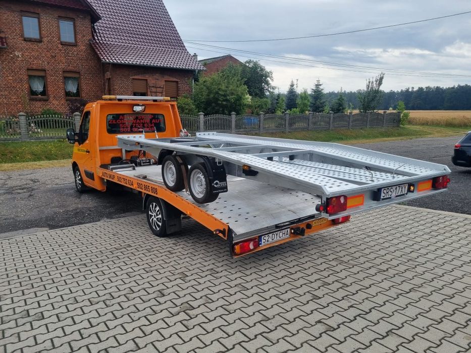 Przyczepa laweta ładowność 2140kg