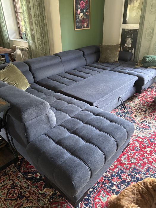 Ogromna sofa narozna