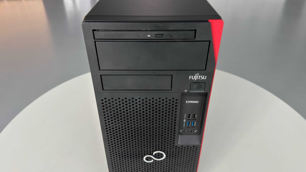 Fujitsu Esprimo P557/E85+ (i5, SSD, Windows 10 Pro)