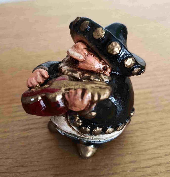 Estatueta de cerâmica mexicana (gordito mariachi)