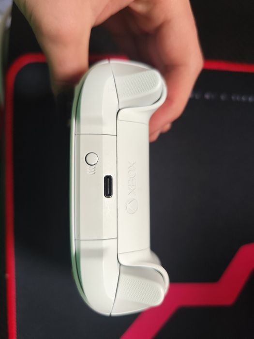 Sprzedam pada Xbox series s/x