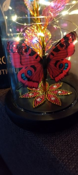 Продам три тюльпани, троянди(рози) в колбі, Різні Варіанти