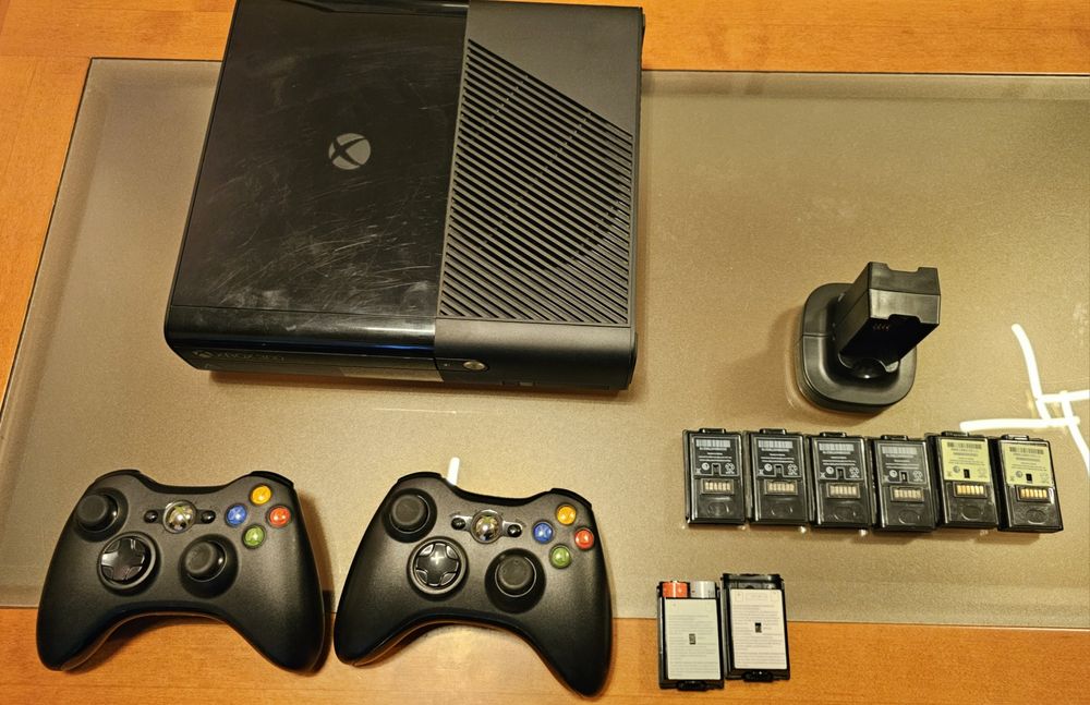 XBOX 360 250GB/Kinect