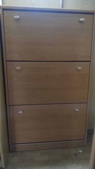 Продаю калошницу для обуви