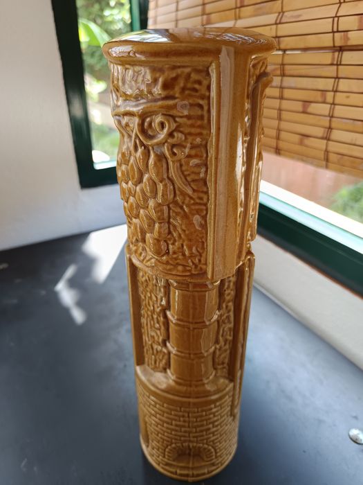 Garrafa de colecção vintage "Caves S.Pedro"