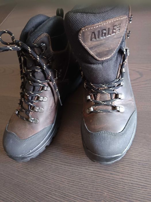 Botas novas de couro de mulher, impermeável, de caminhada
