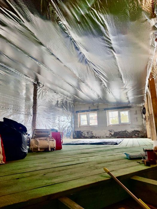 Продається квартира в частині будинку в самому центрі міста. Чортків