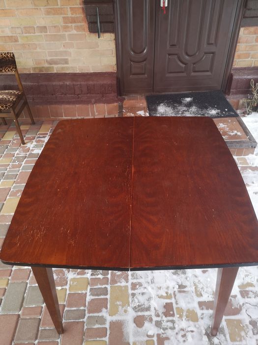 Стіл розкладний.     .