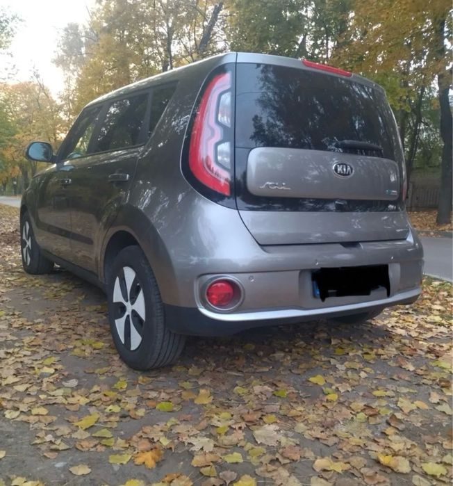 Розборка шрот запчастини Kia Soul EV 2014 колір IM кіа соул 27KW