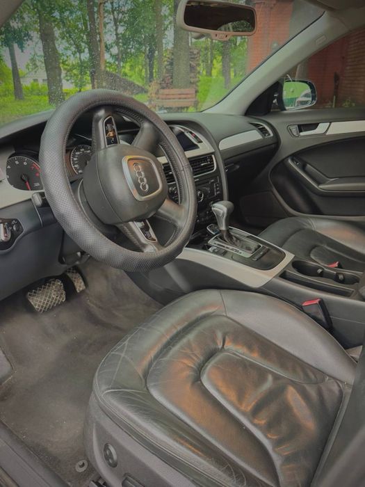Ауді а4б8 , автомат , шкіра , 2.0 бенз