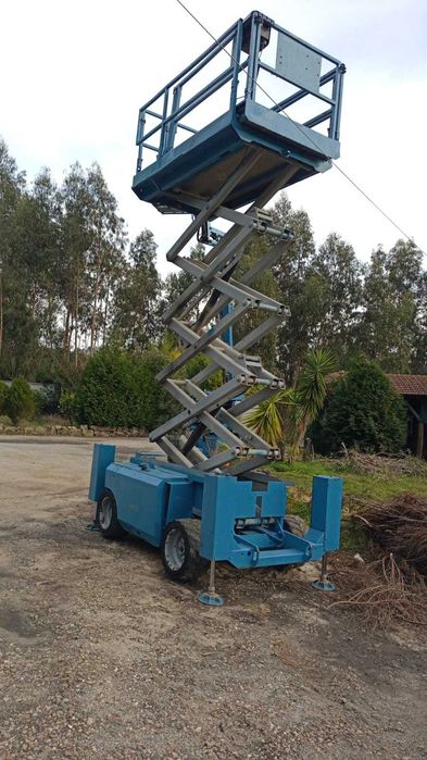 TESOURA DIESEL  12 METROS