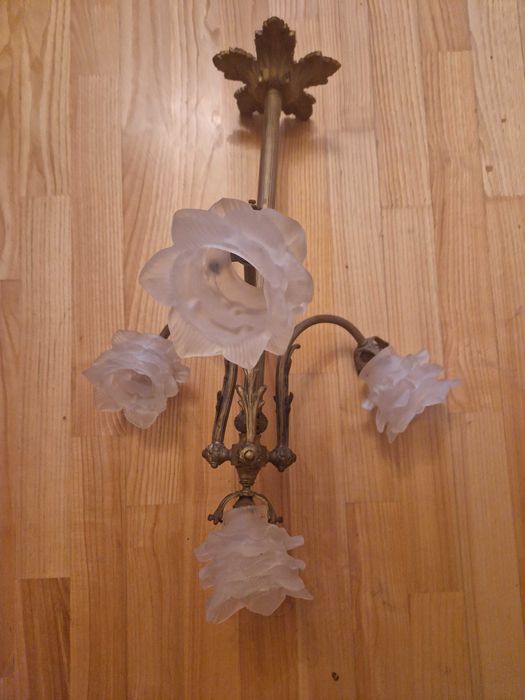 Антикварна  лампа  люстра Франція з плафонами Наполеон ІІІ позолота