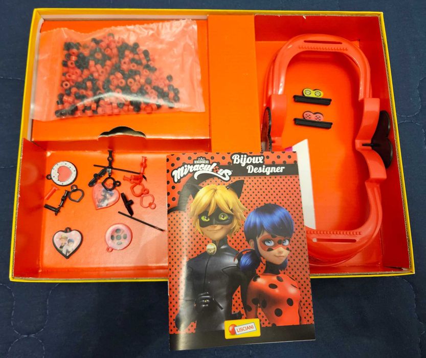 Biedronka i czarny kot - zestaw do projektowania bransoletek