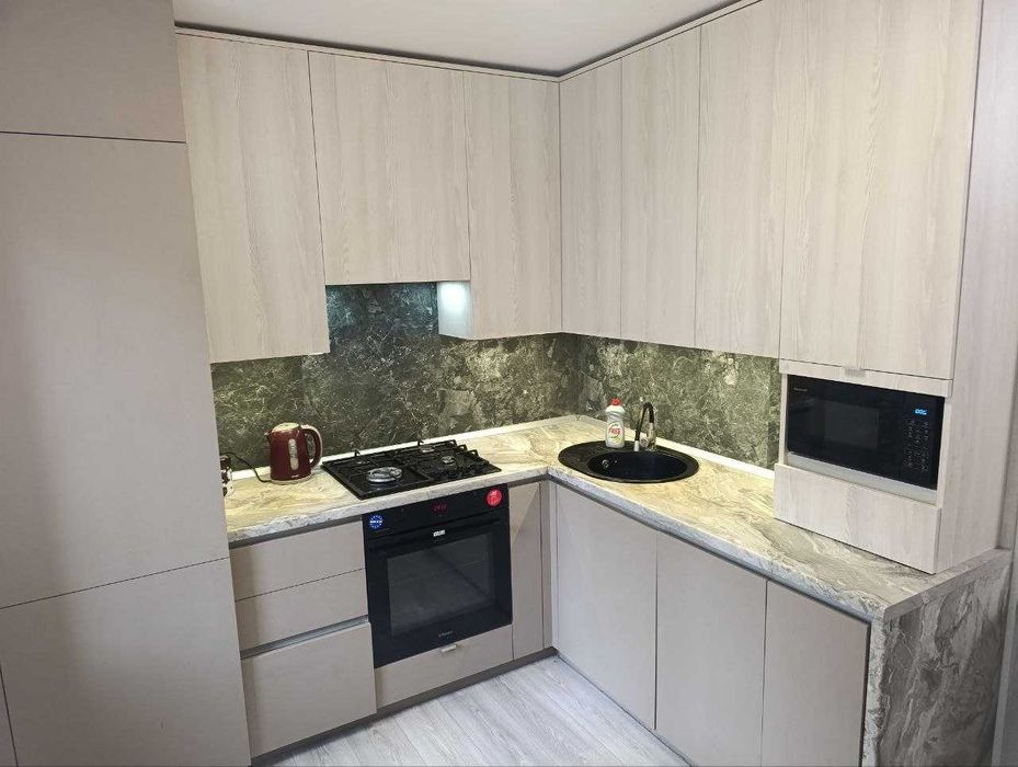Продаж 4х кім.кв-ри вул. Кульпарківська кут Виговського з ремонтом цегляний будинок, чешка