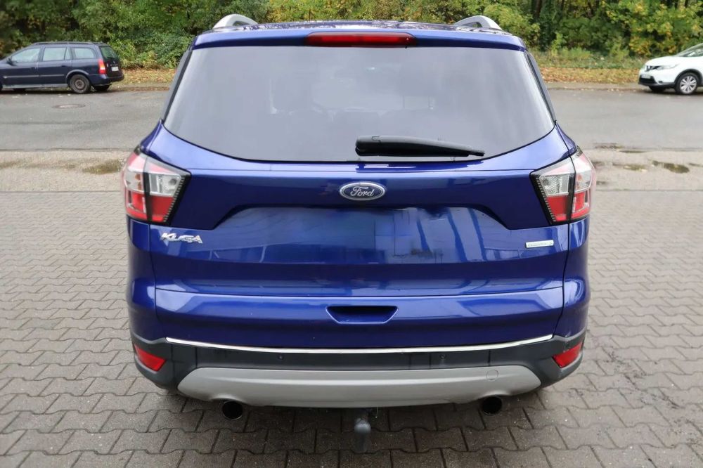 Ford Kuga      2017