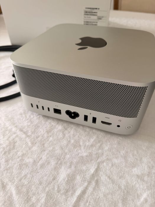 Apple Mac Studio M1 Max | 10-CoreCPU | 32-CoreGPU | 32GB RAM | 1TB SSD