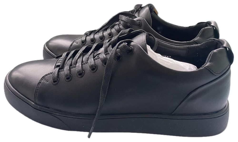 Продам нові чоловічі туфлі