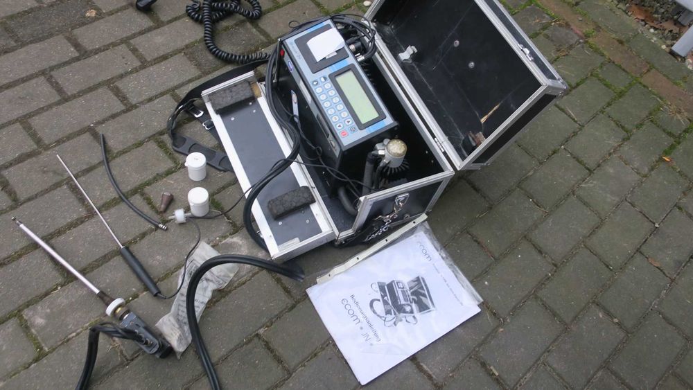 Analizator spalin ecom JN