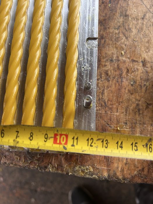 Форма для виготовлення свічок кручена