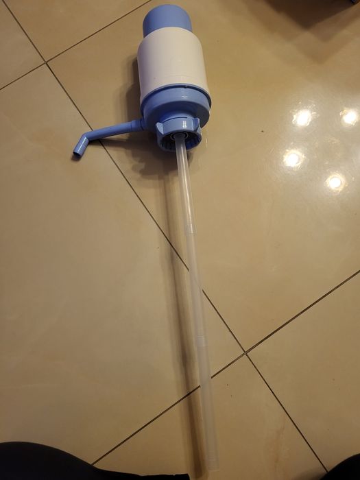 Pompka do baniaków z wodą 18.9L- 12 zł