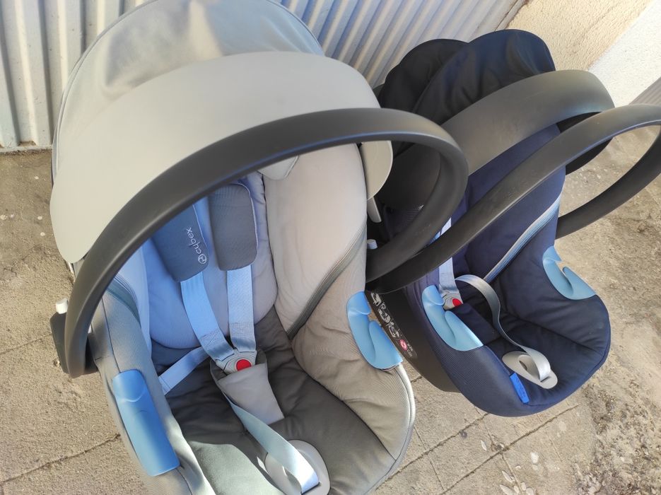 Par de ovinhos/ cadeiras auto Cybex