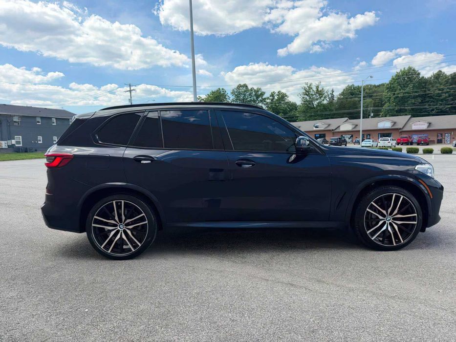 BMW X5 xDrive50i      2019