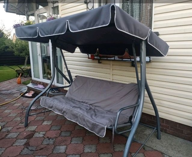 Тенти, дашки, криші на садові гойдалки