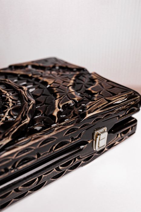 Шикарні дерев'яні різьблені нарди з дерева ручної роботи