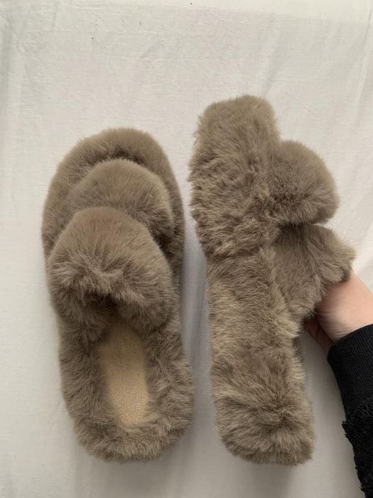 Пушисті тапулі 38 р
