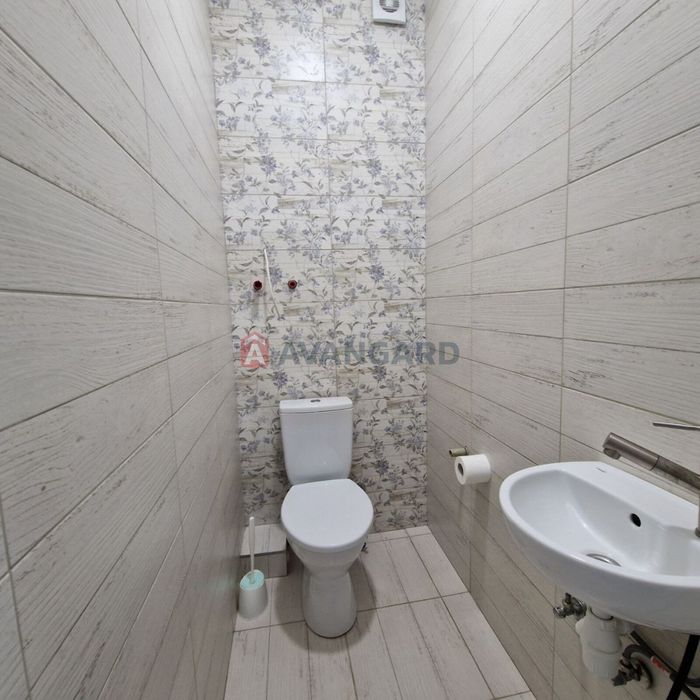 Продам 3к квартиру, лівий берег, ул. Новоселівська (